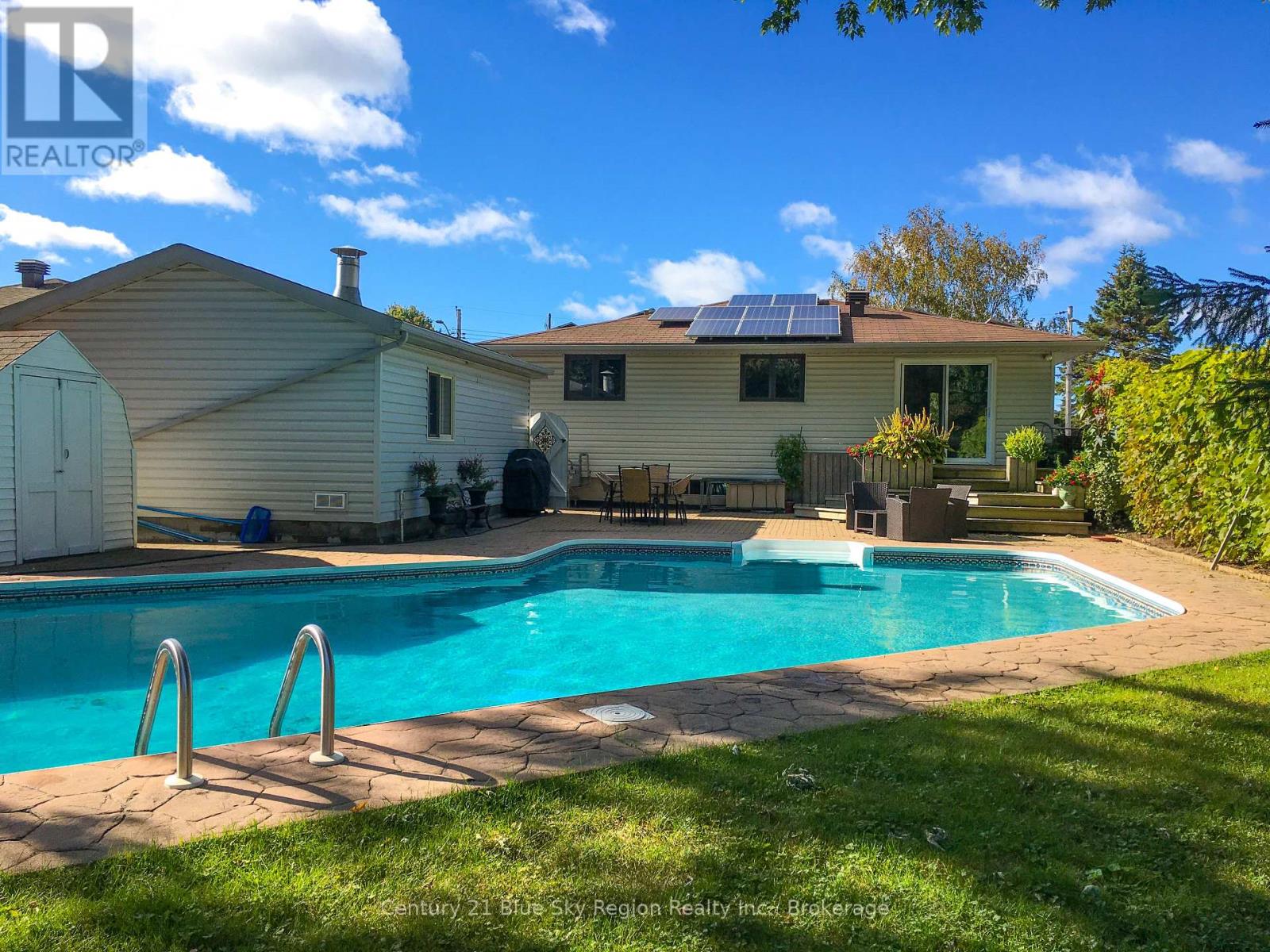 96 Strathcona Drive, North Bay, Ontario  P1A 2N3 - Photo 32 - X12818486