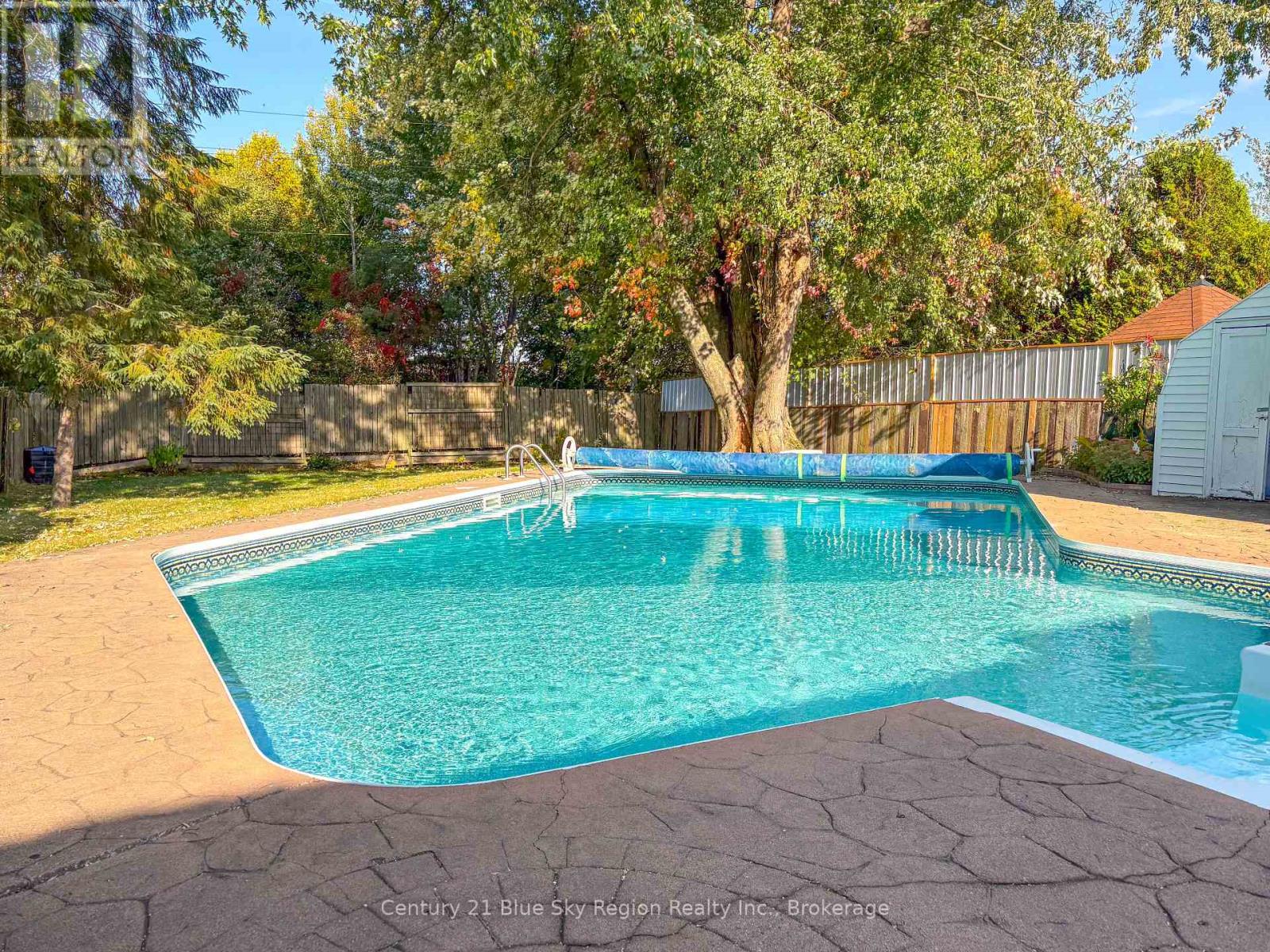 96 Strathcona Drive, North Bay, Ontario  P1A 2N3 - Photo 36 - X12818486