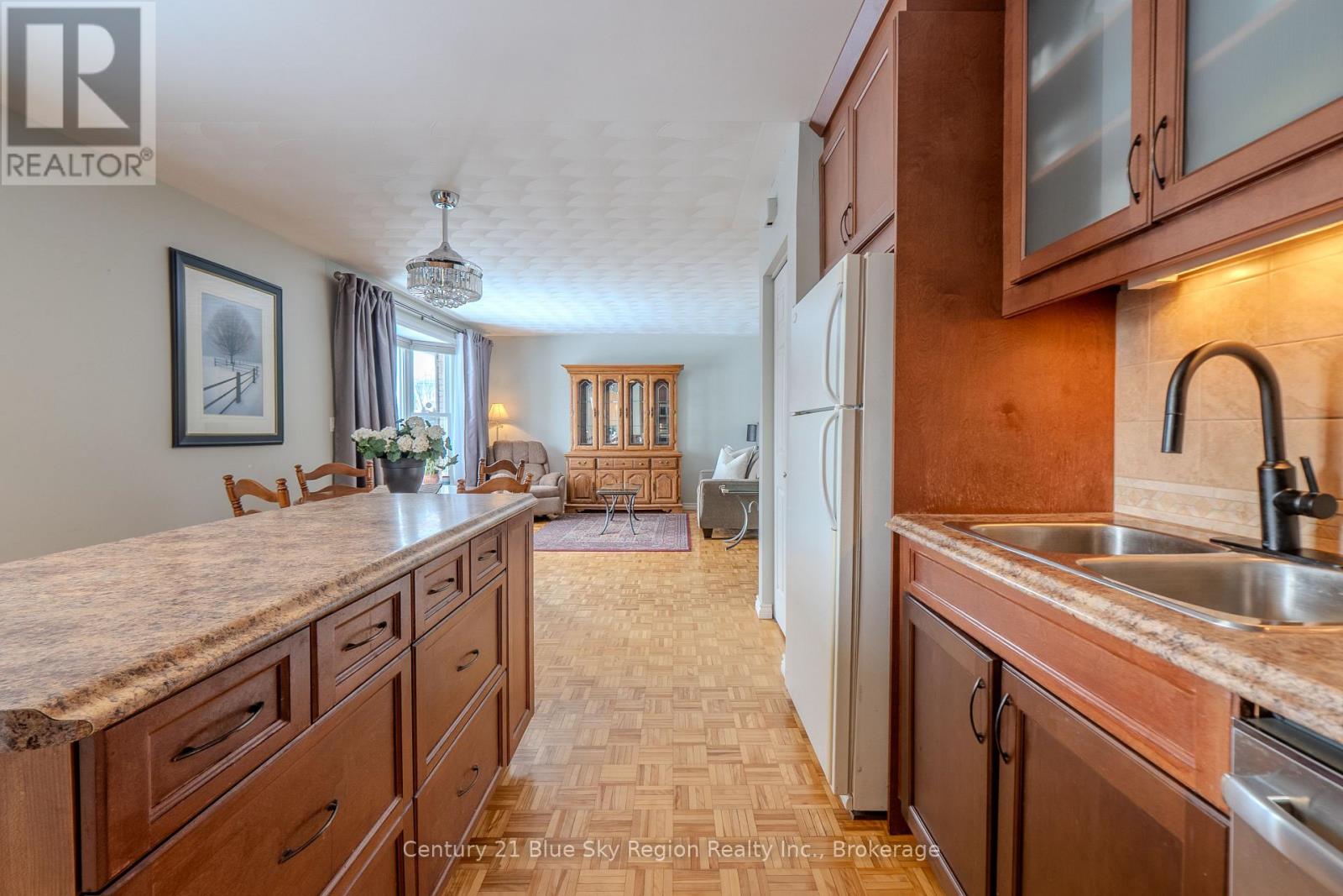 96 Strathcona Drive, North Bay, Ontario  P1A 2N3 - Photo 9 - X12818486