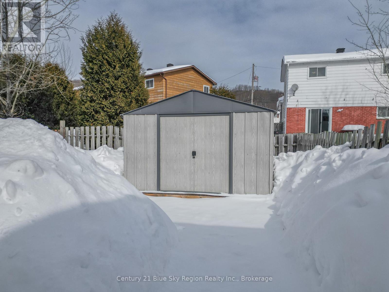 35 Mcgibbon Street, North Bay, Ontario  P1B 8T5 - Photo 10 - X12818504