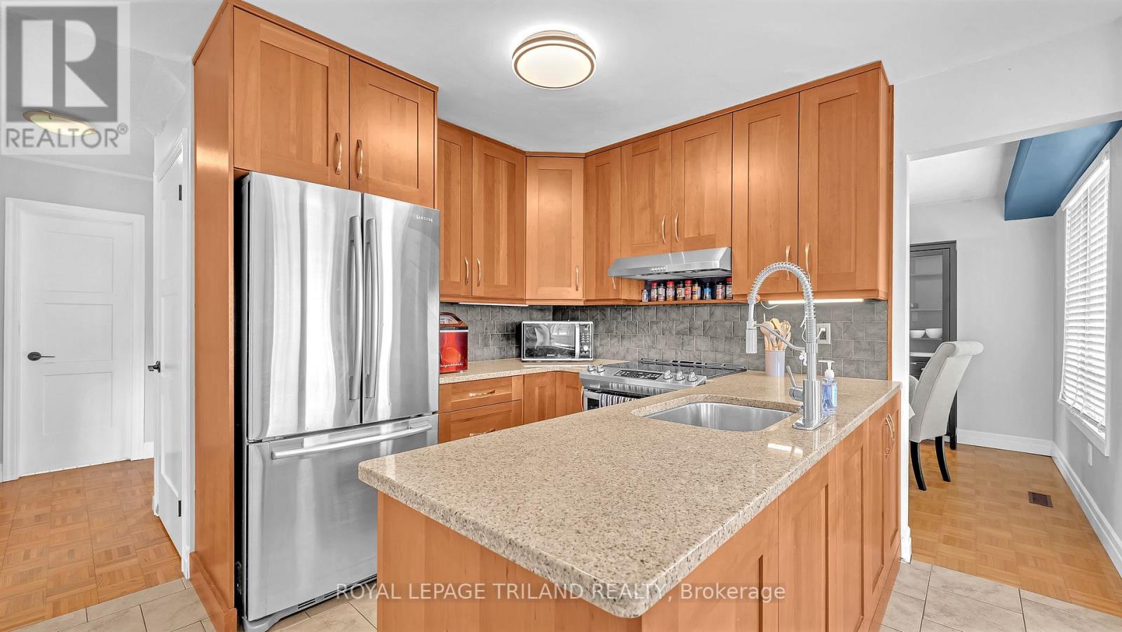 30 Sloane Crescent, London South, Ontario  N6E 3A5 - Photo 9 - X12678598