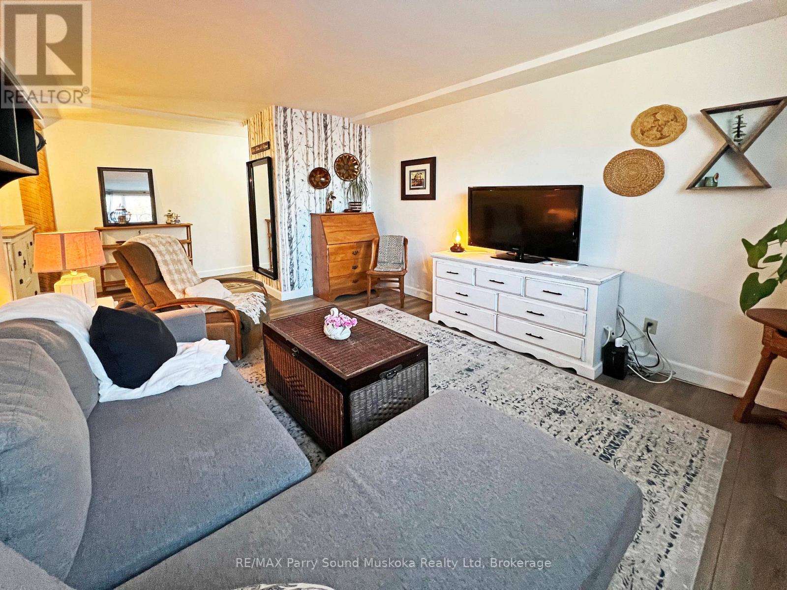 4 - 118 Isabella Street, Parry Sound, Ontario  P2A 1N1 - Photo 6 - X12818316