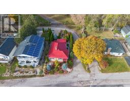 32 HOLLY TRAIL