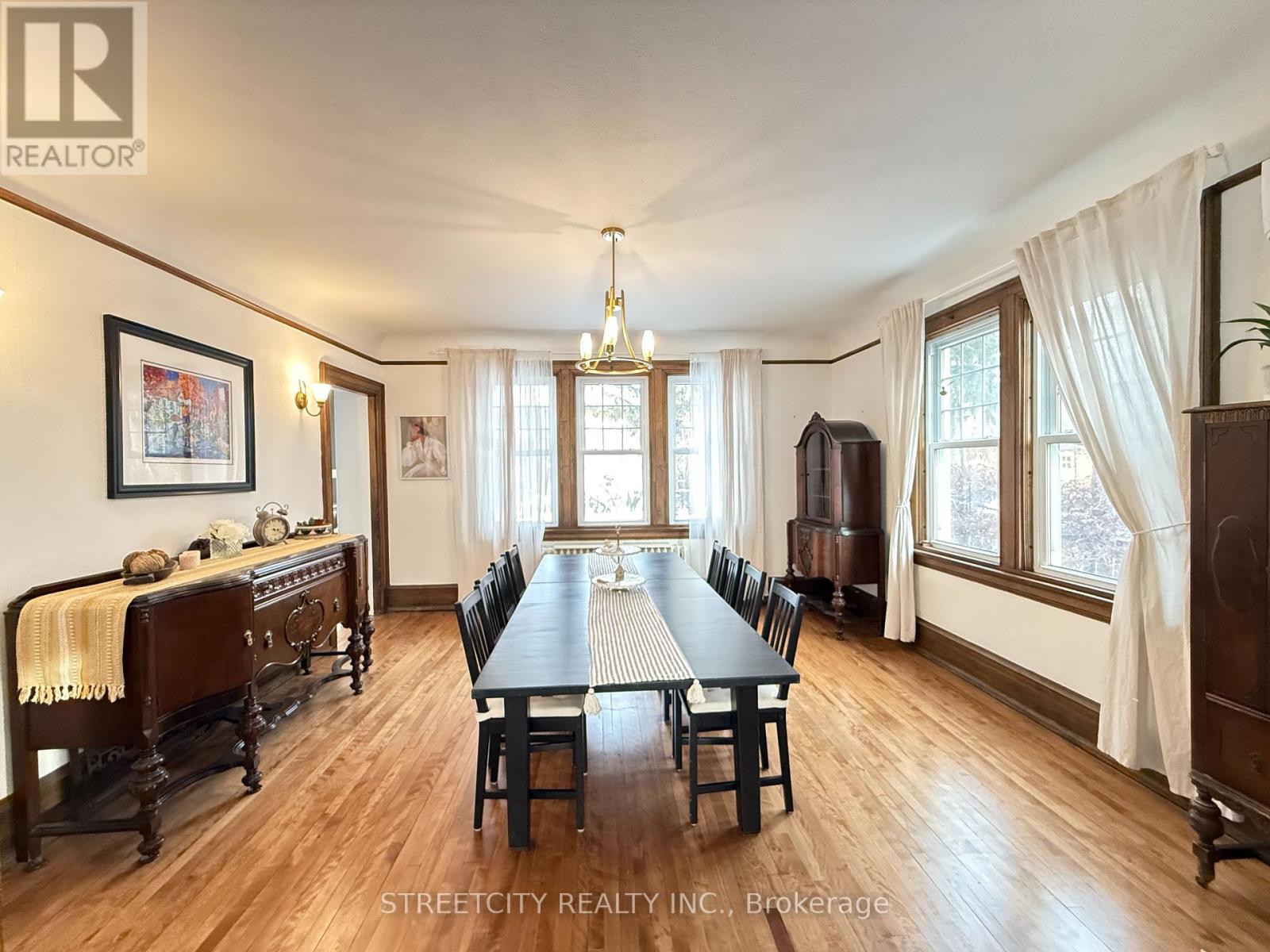 326 Vidal Street N, Sarnia, Ontario  N7T 5Y6 - Photo 5 - X12818228