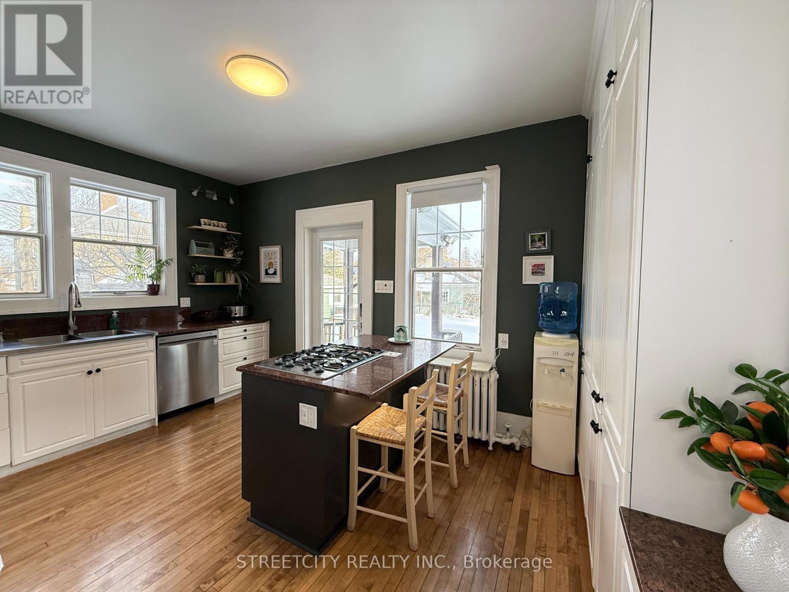 326 Vidal Street N, Sarnia, Ontario  N7T 5Y6 - Photo 8 - X12818228