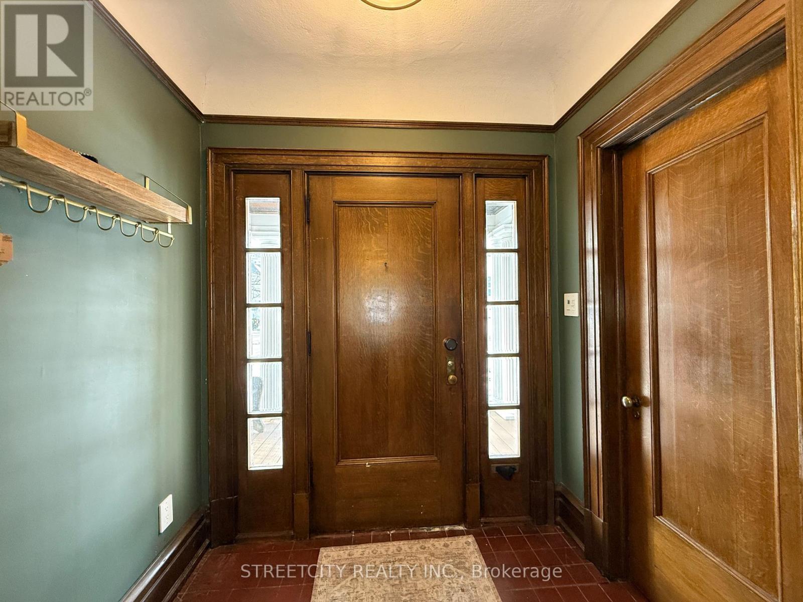 326 Vidal Street N, Sarnia, Ontario  N7T 5Y6 - Photo 9 - X12818228