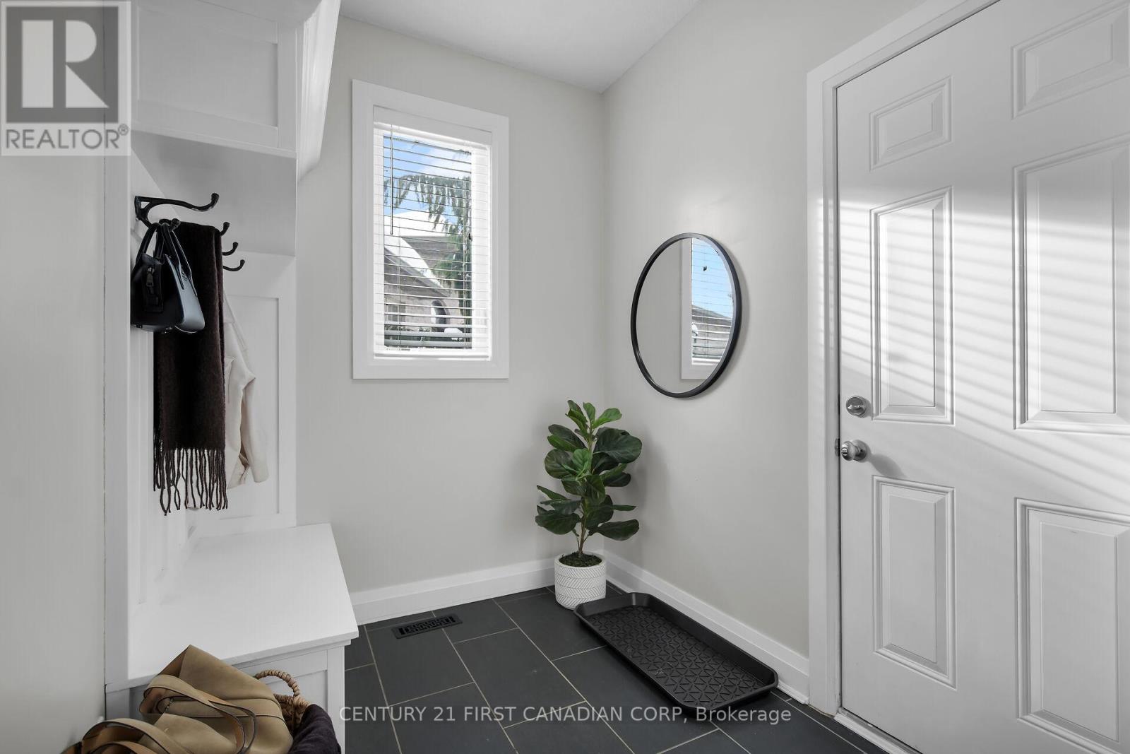 134 Staffordshire Court, London North, Ontario  N6H 0B9 - Photo 12 - X12818328