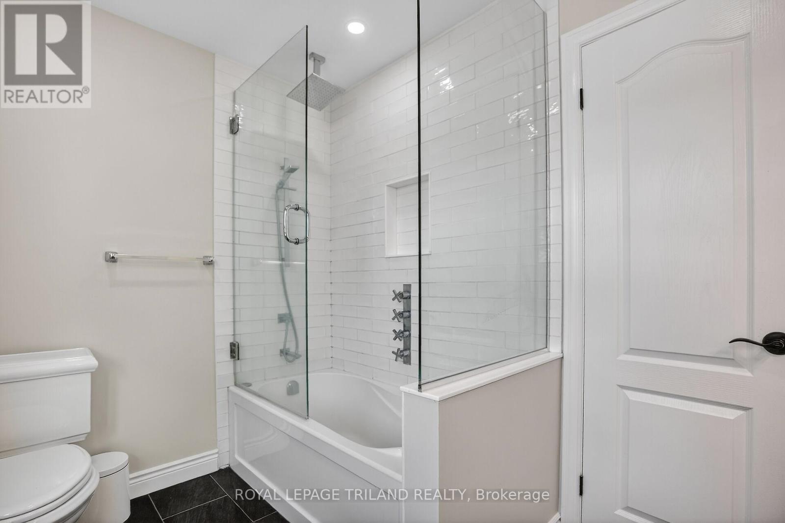 88 Salem Court, London South, Ontario  N6K 1S9 - Photo 11 - X12818350