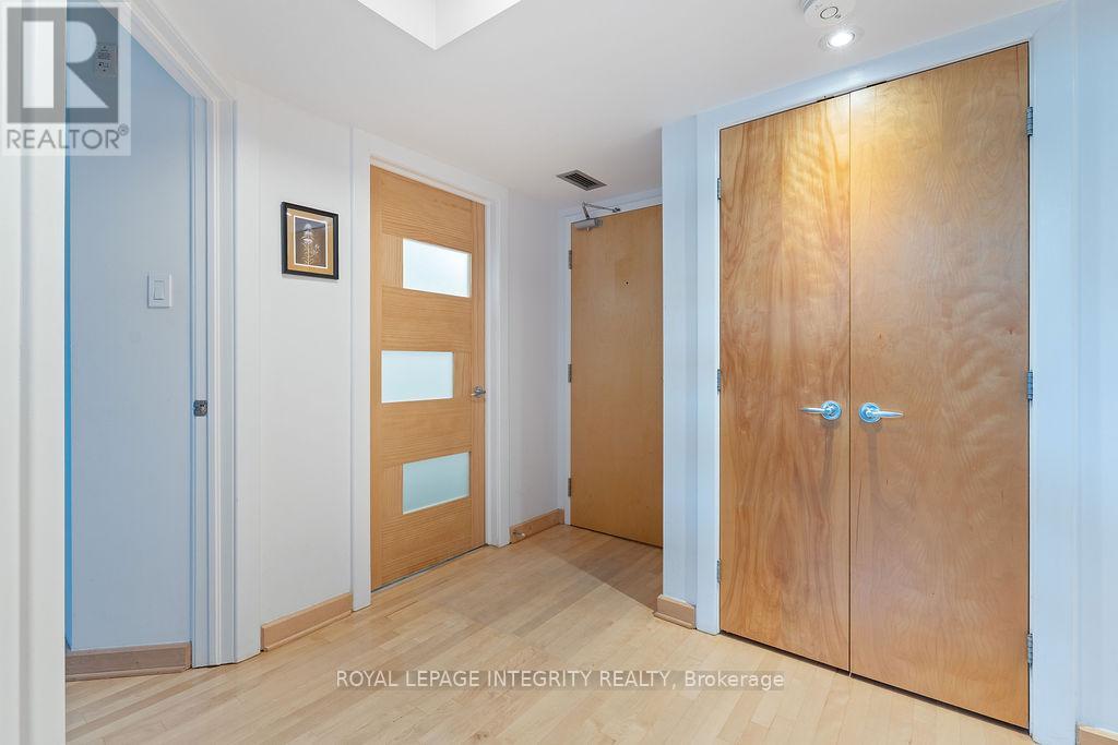 111 - 29 Main Street, Ottawa, Ontario  K1S 1B1 - Photo 3 - X12802412