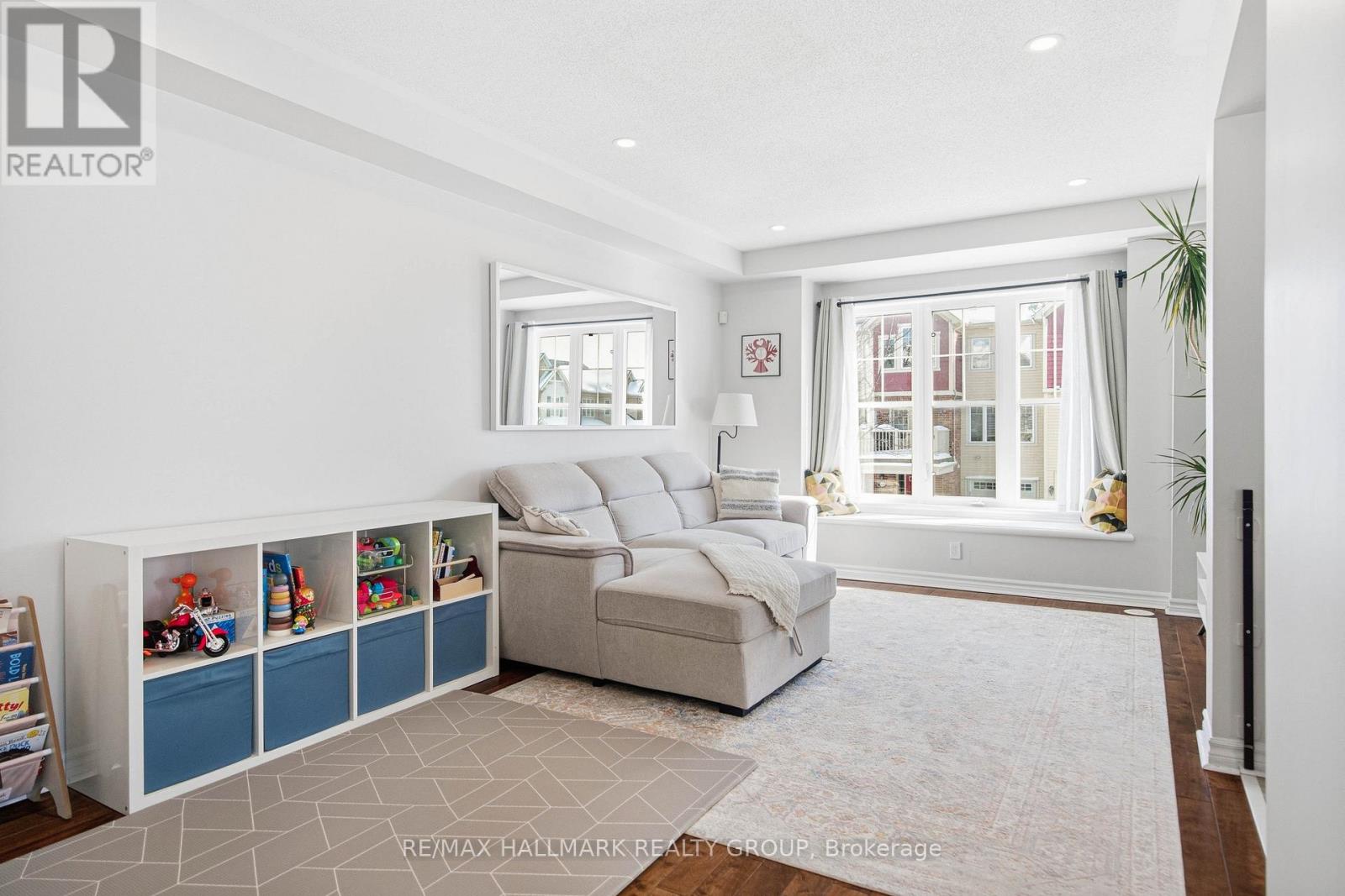 501 Sedgebrook Way, Ottawa, Ontario K2S 0M3 - Photo 26 - X12818388