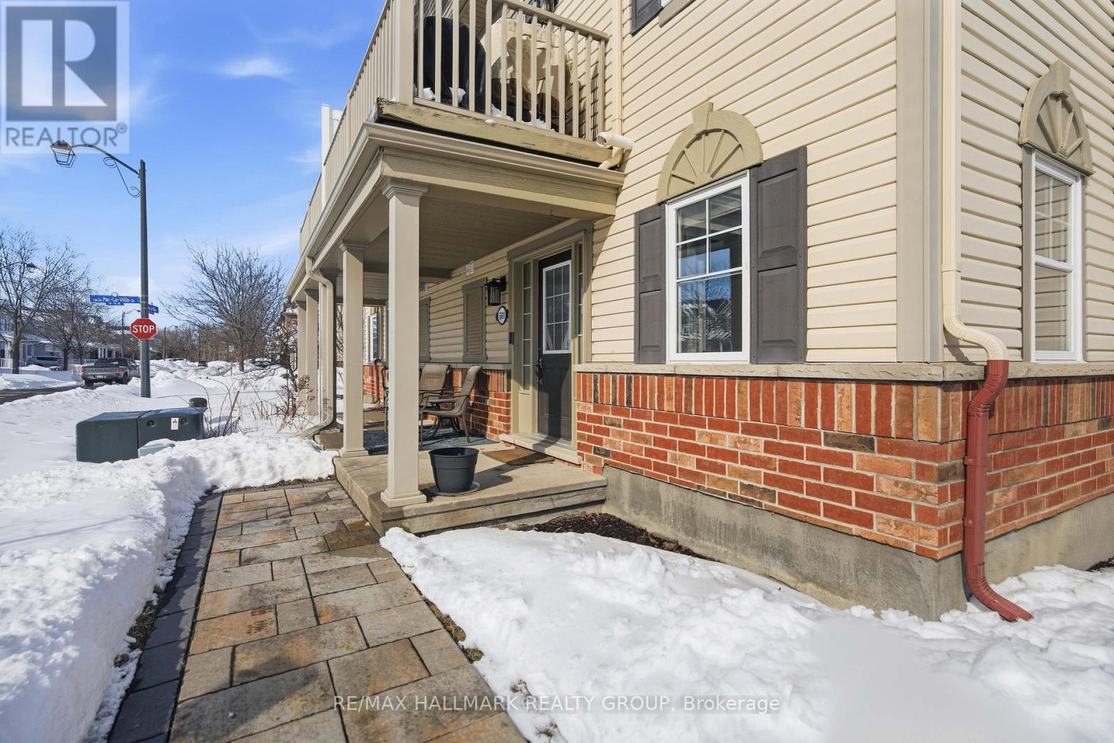 501 Sedgebrook Way, Ottawa, Ontario K2S 0M3 - Photo 3 - X12818388