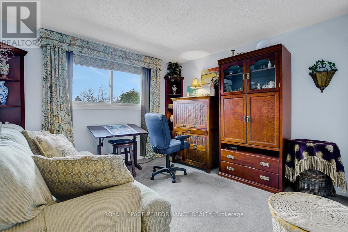 6255 Fortune Drive, Ottawa, Ontario  K1C 2B7 - Photo 20 - X12818494