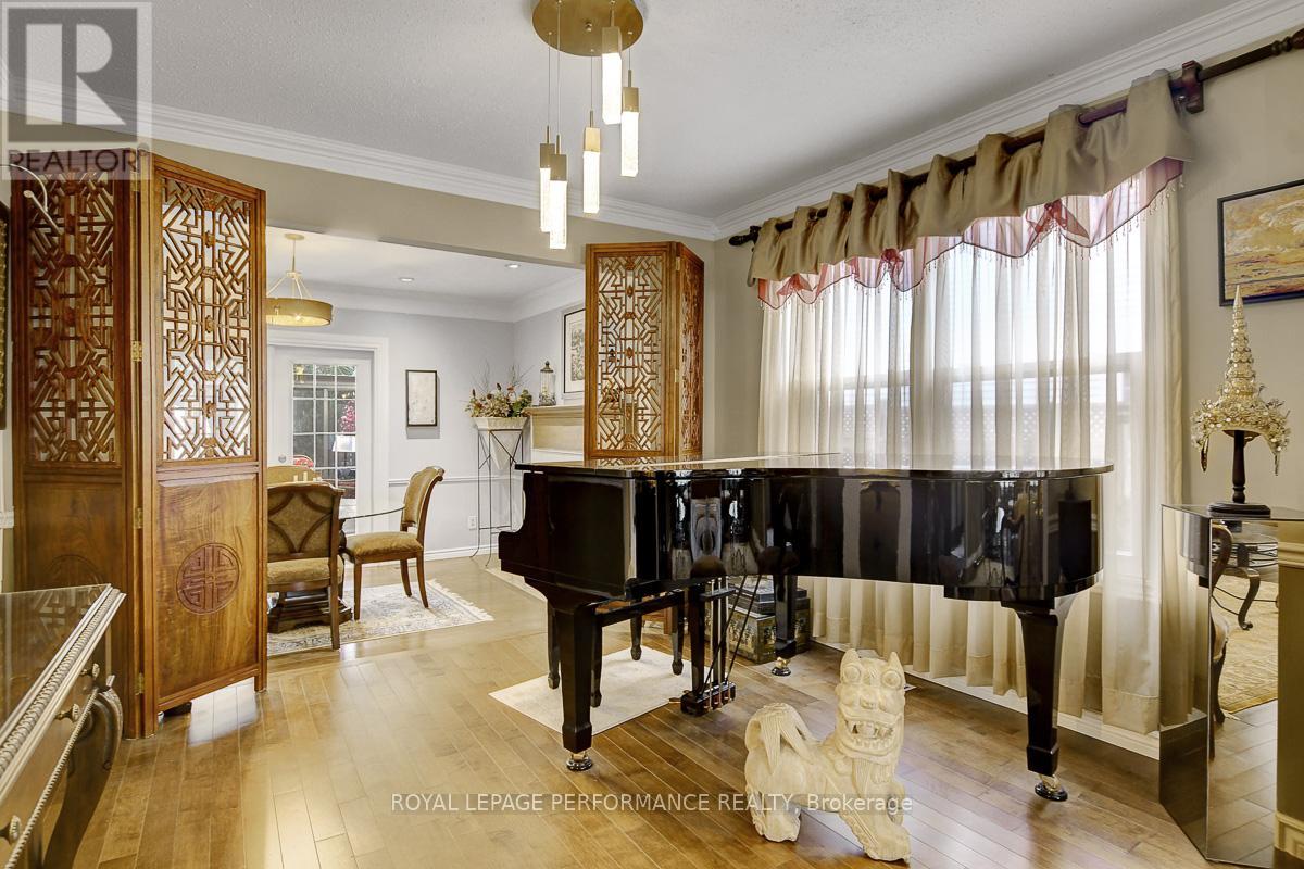 6255 Fortune Drive, Ottawa, Ontario  K1C 2B7 - Photo 6 - X12818494