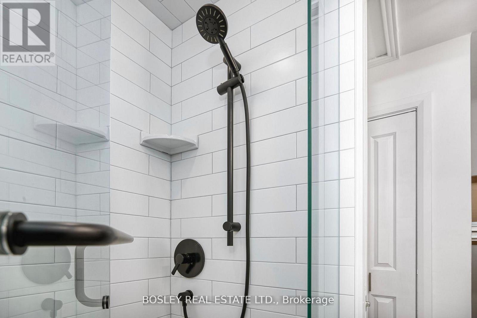 29 Patika Avenue, Toronto, Ontario  M9N 2E7 - Photo 30 - W12815804