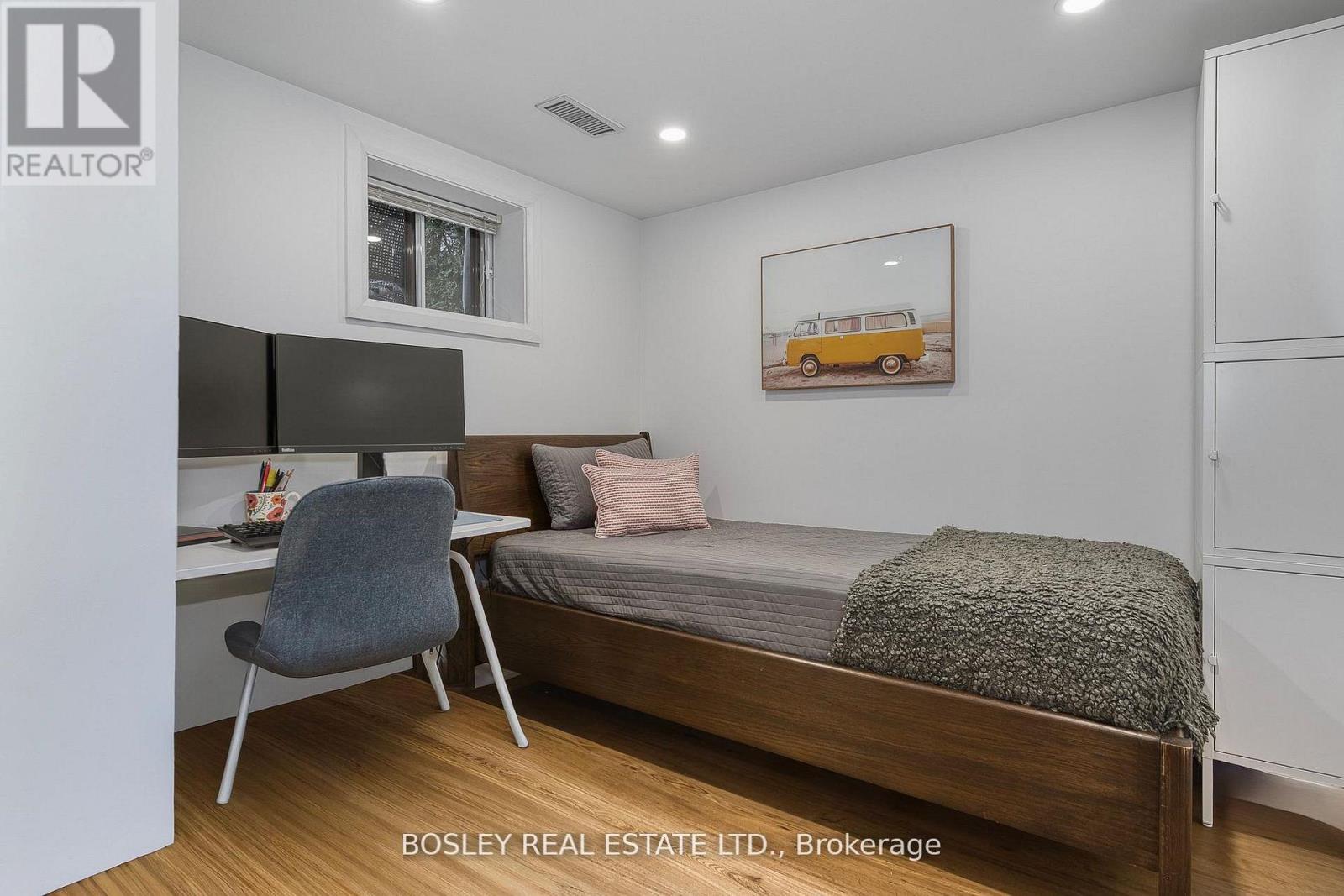 29 Patika Avenue, Toronto, Ontario  M9N 2E7 - Photo 38 - W12815804