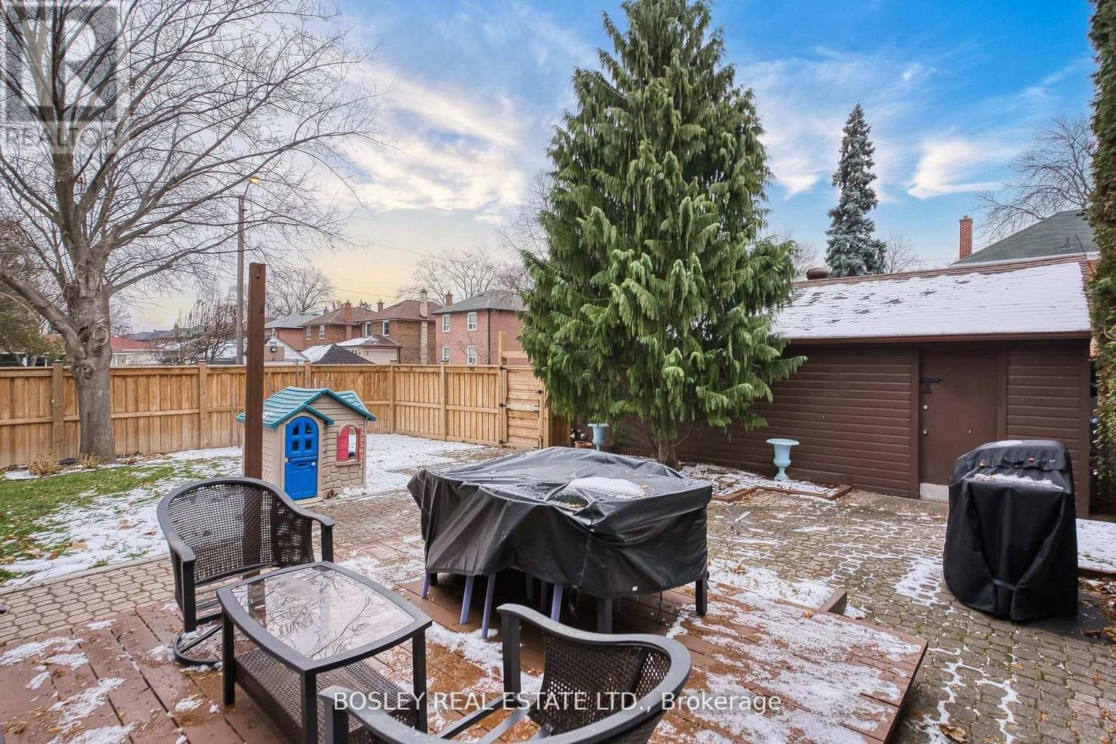29 Patika Avenue, Toronto, Ontario  M9N 2E7 - Photo 48 - W12815804