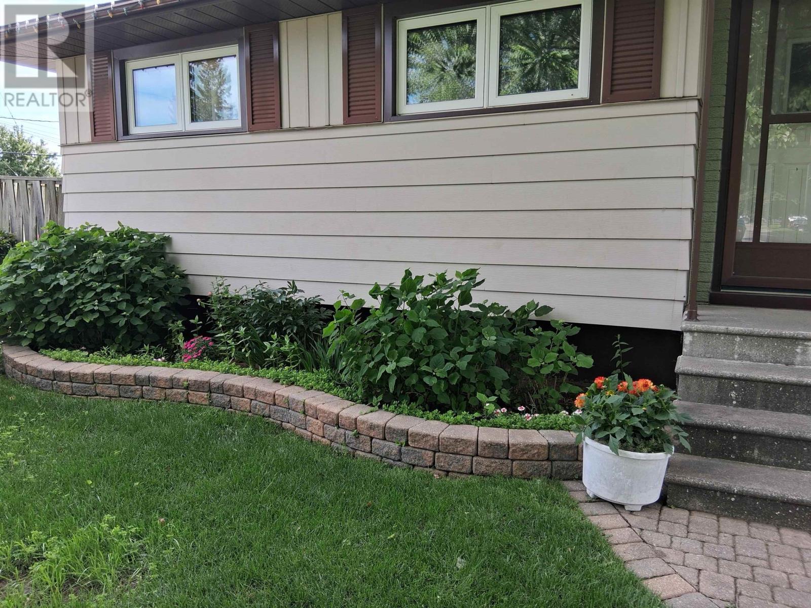 467 Sycamore Pl, Thunder Bay, Ontario  P7C 1X3 - Photo 37 - TB2600292