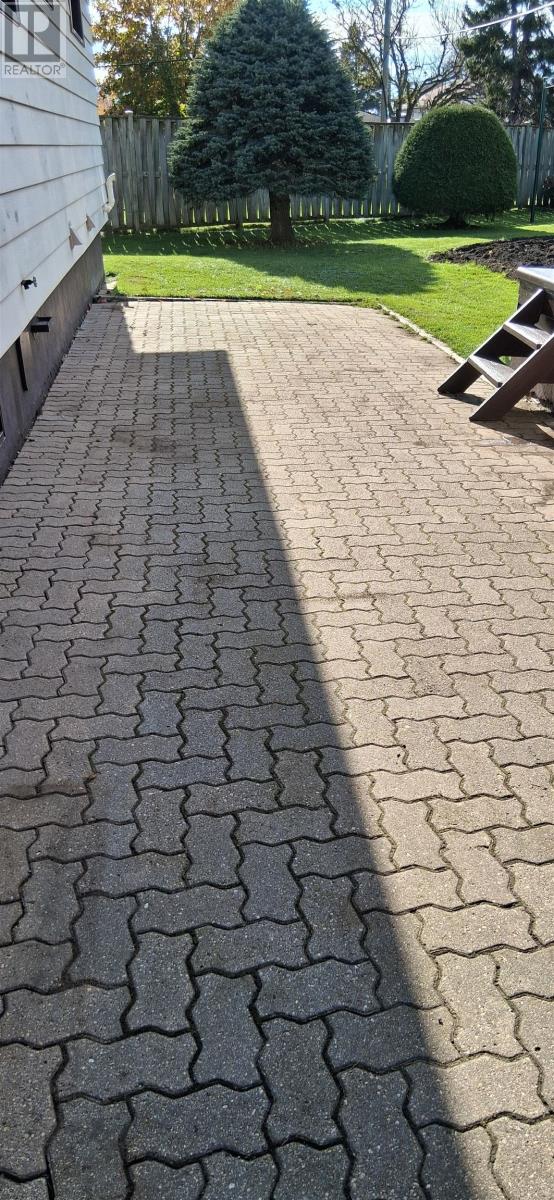 467 Sycamore Pl, Thunder Bay, Ontario  P7C 1X3 - Photo 42 - TB2600292