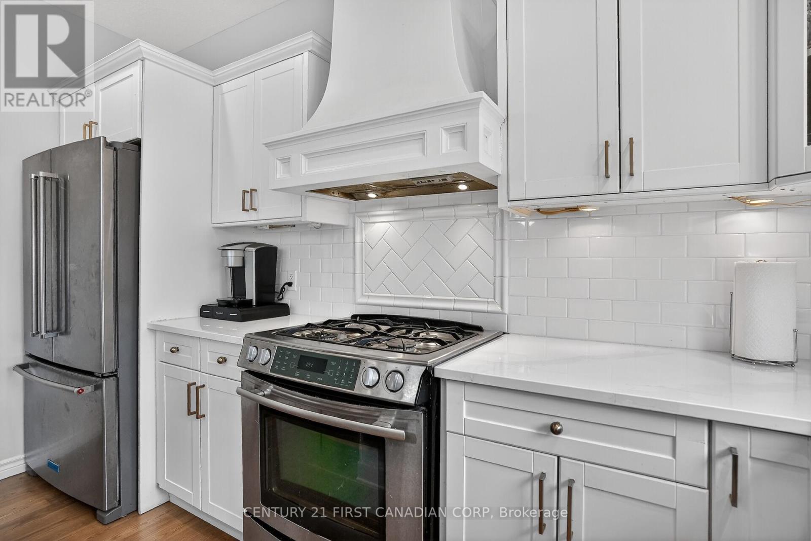 Photo 12 of 50 for 1983 Quarrier Road