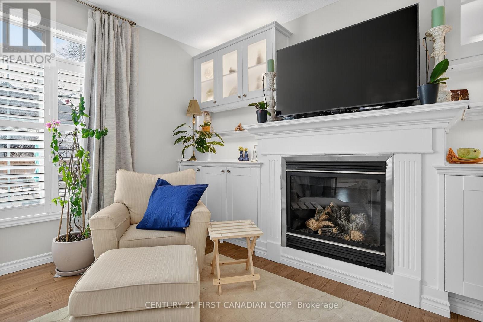 Photo 20 of 50 for 1983 Quarrier Road