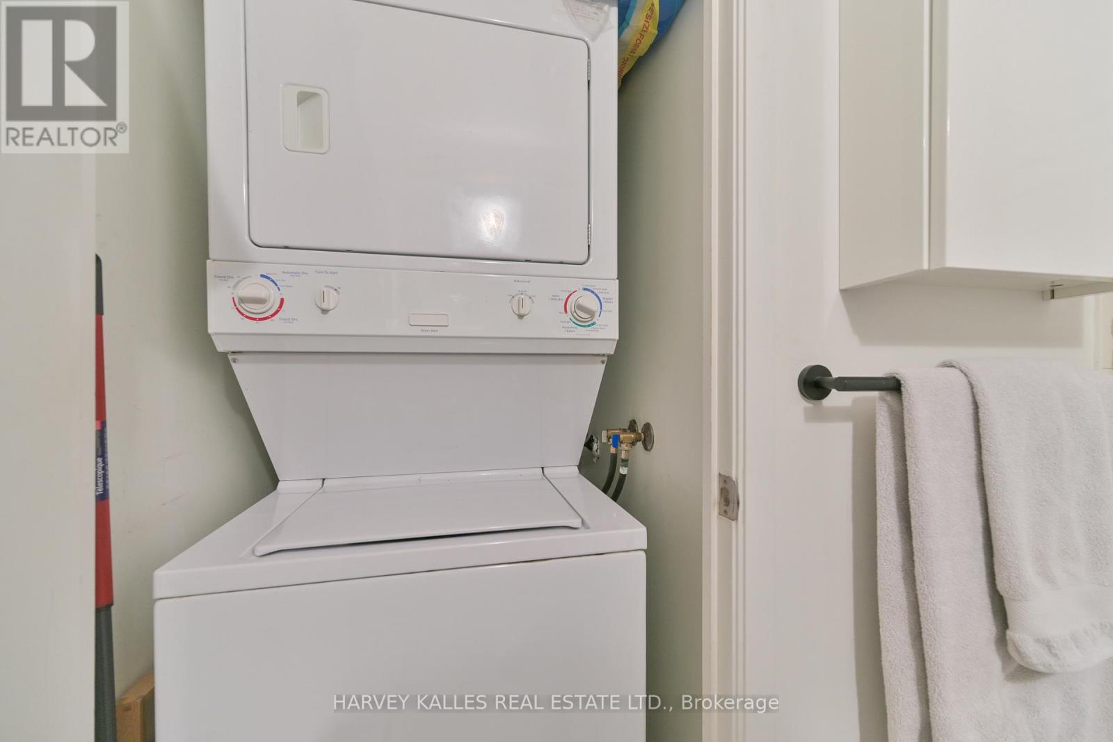 1704 - 85 Bloor Street E, Toronto (Church-Yonge Corridor), Ontario  M4W 3Y1 - Photo 12 - C12818268