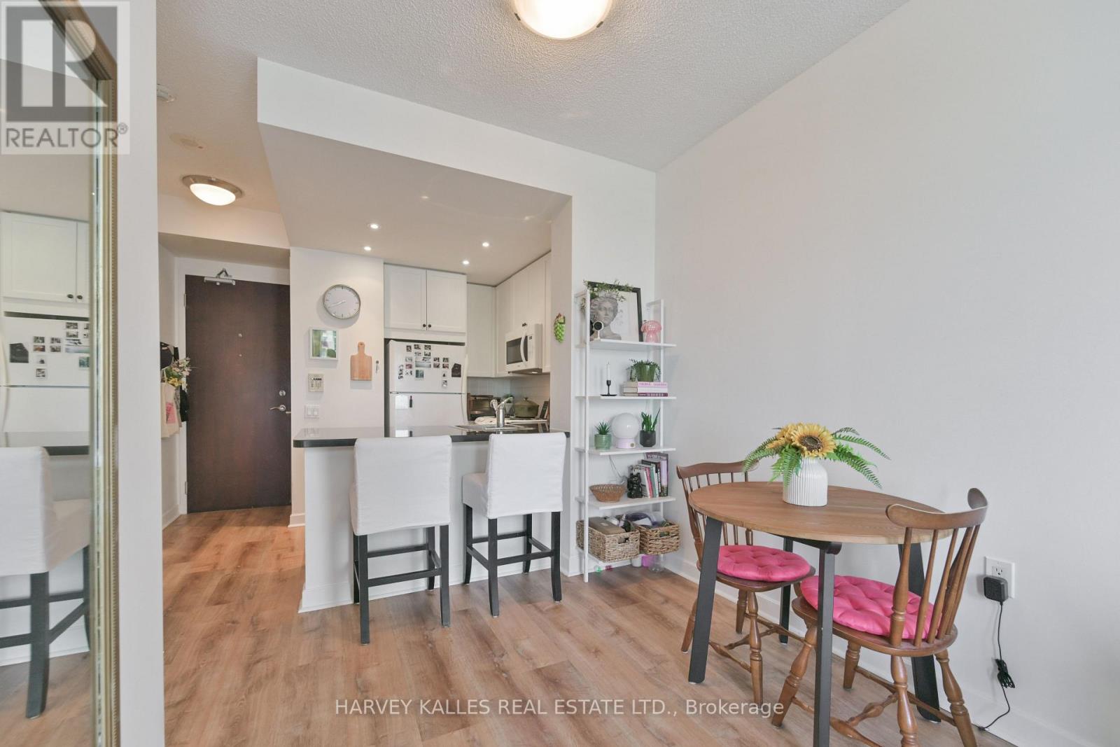 1704 - 85 Bloor Street E, Toronto (Church-Yonge Corridor), Ontario  M4W 3Y1 - Photo 4 - C12818268