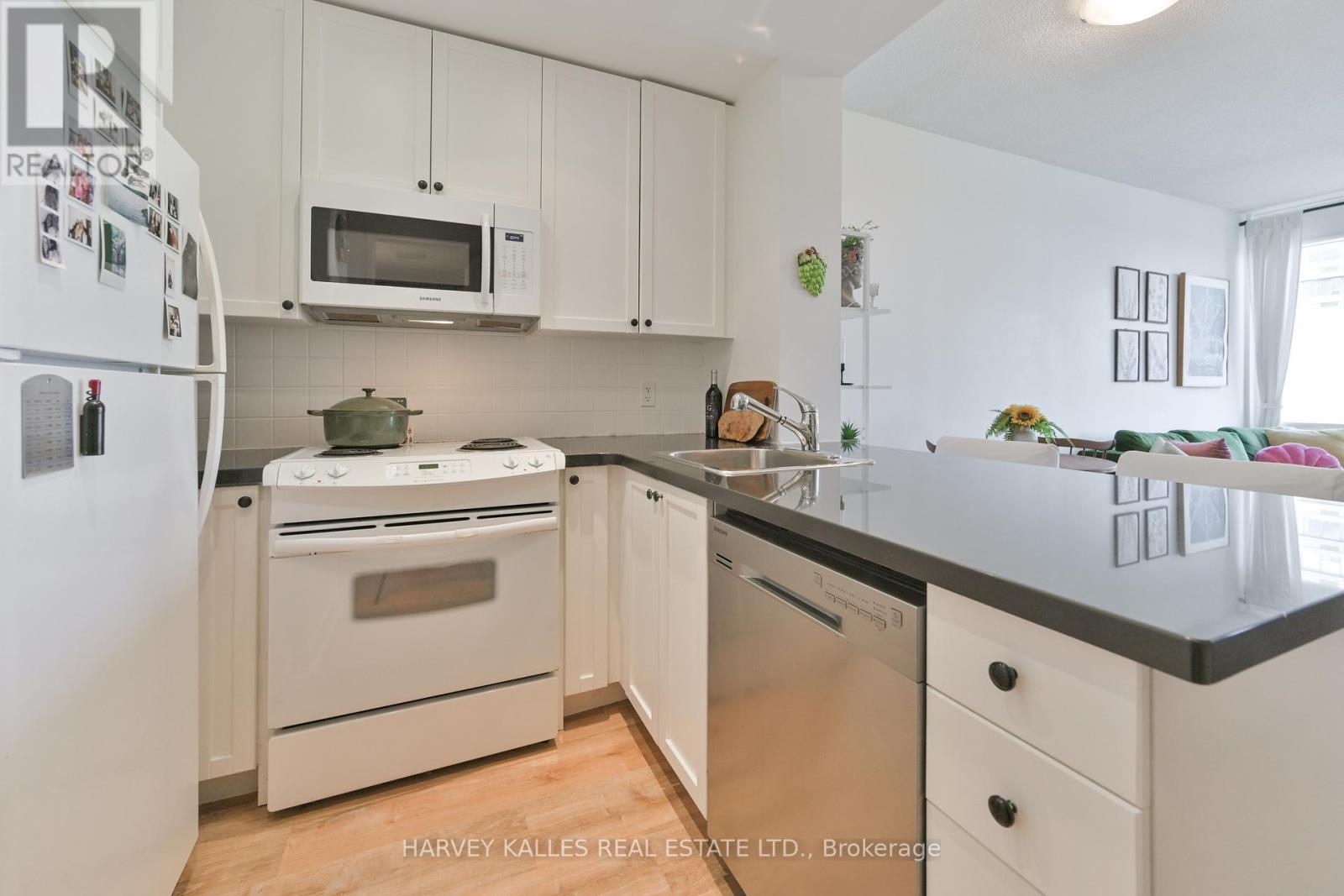 1704 - 85 Bloor Street E, Toronto (Church-Yonge Corridor), Ontario  M4W 3Y1 - Photo 7 - C12818268