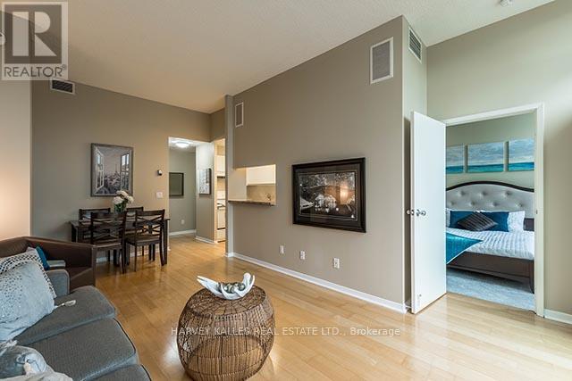 302 - 1901 Yonge Street, Toronto, Ontario  M4S 1Y6 - Photo 7 - C12818288