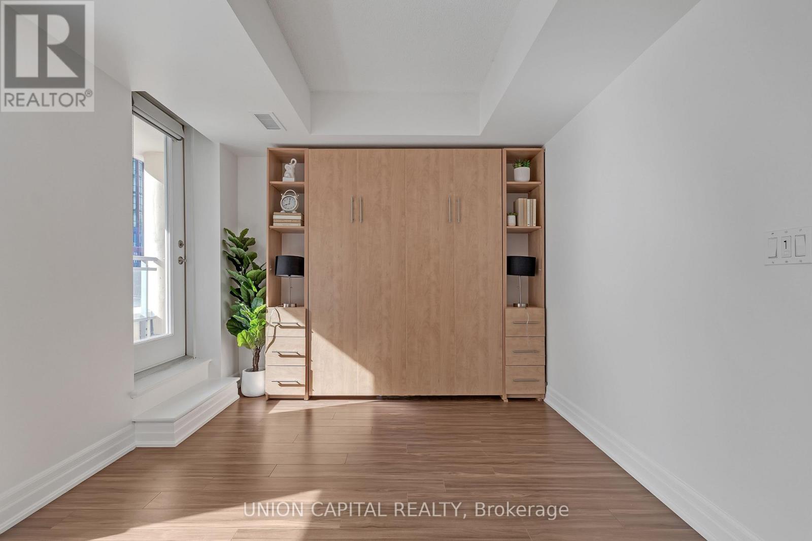 310 - 8 Scollard Street, Toronto (Annex), Ontario  M5R 1M2 - Photo 7 - C12818320