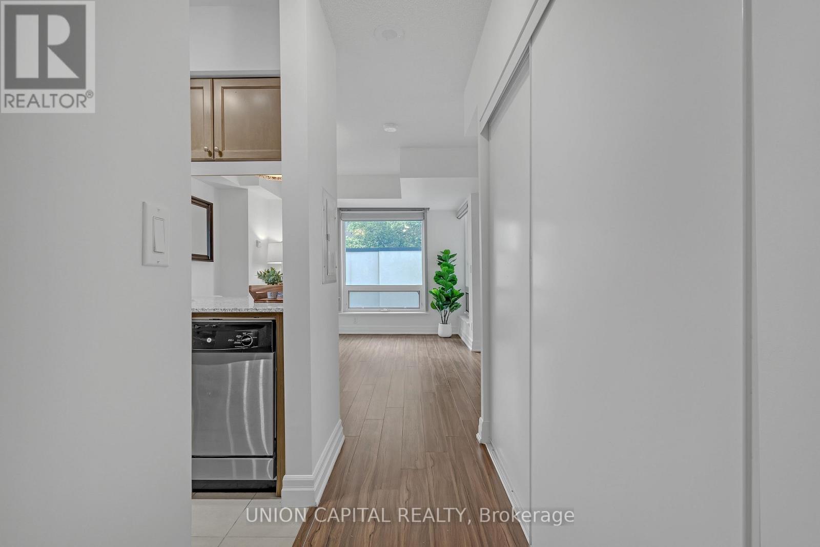 310 - 8 Scollard Street, Toronto (Annex), Ontario  M5R 1M2 - Photo 9 - C12818320