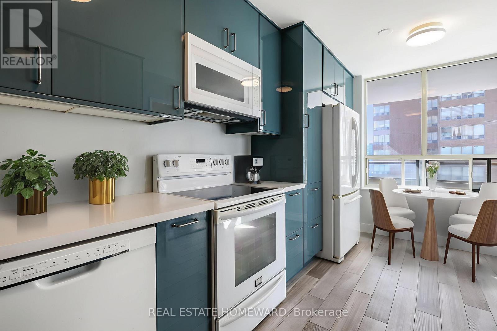 1901 - 195 Wynford Drive, Toronto, Ontario  M3C 3P3 - Photo 10 - C12818380