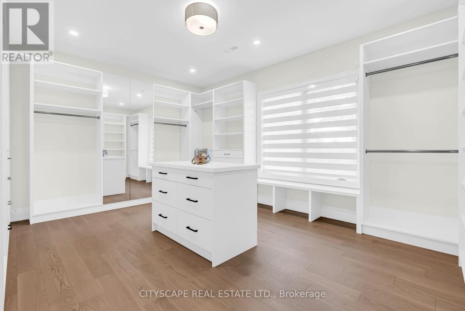 140 Hillmount Avenue, Toronto, Ontario  M6B 1X8 - Photo 24 - C12818384