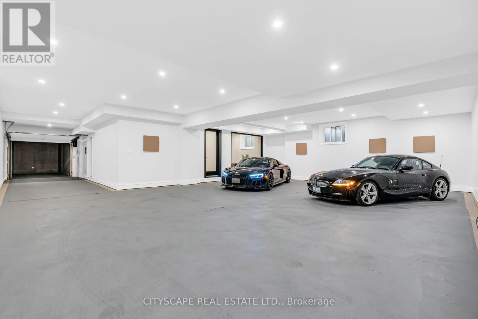 140 Hillmount Avenue, Toronto, Ontario  M6B 1X8 - Photo 44 - C12818384