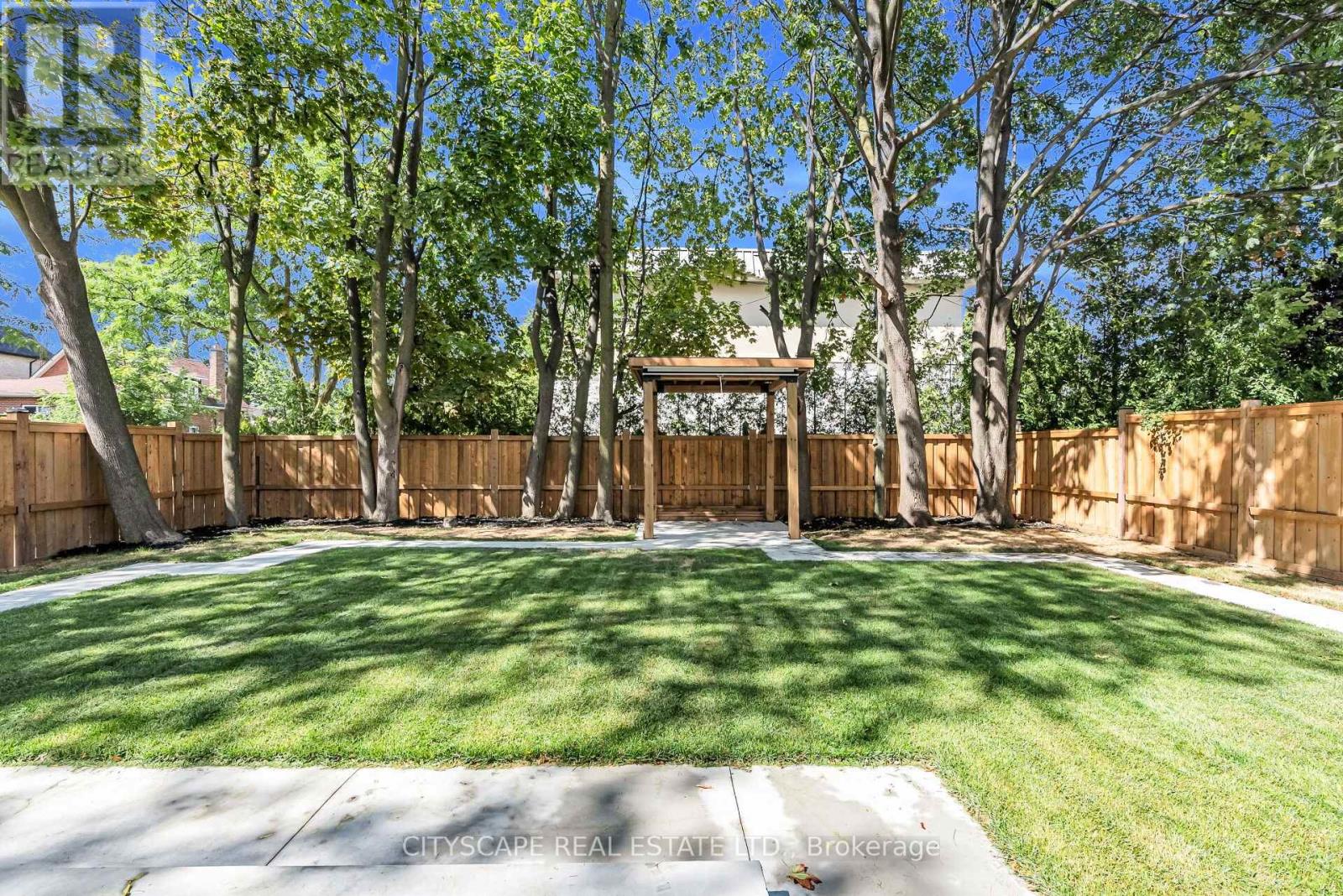 140 Hillmount Avenue, Toronto, Ontario  M6B 1X8 - Photo 46 - C12818384