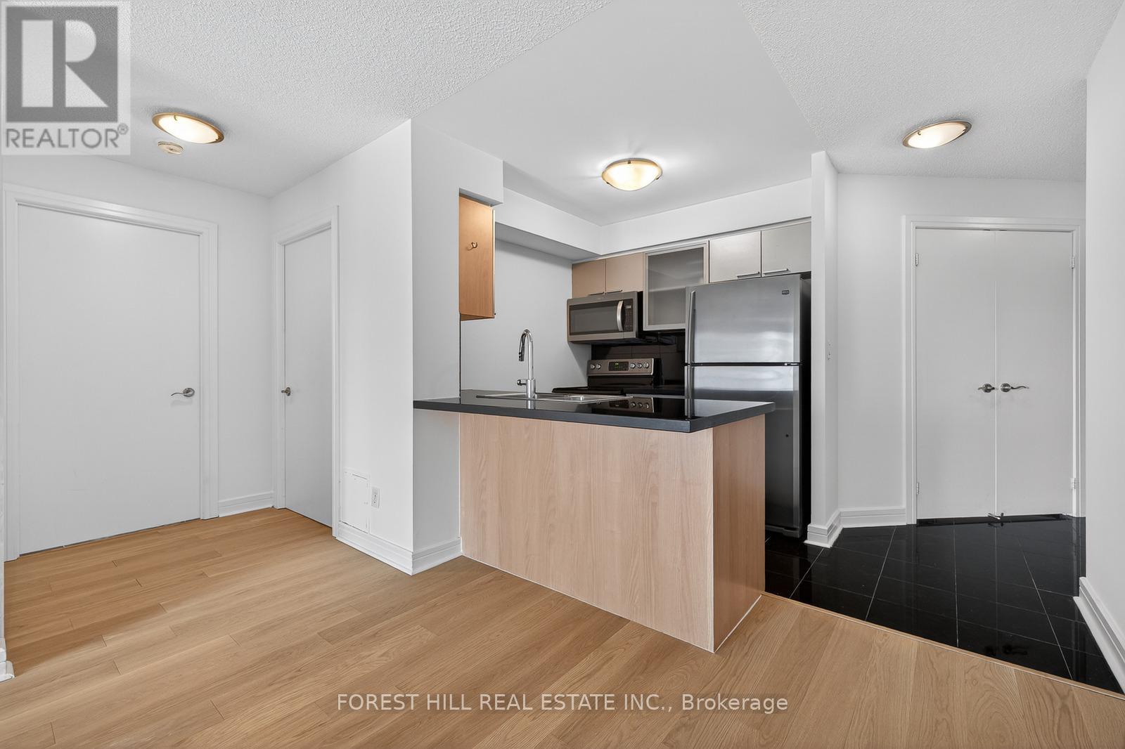 304 - 16 Harrison Garden Boulevard, Toronto, Ontario  M2N 7J6 - Photo 9 - C12818402