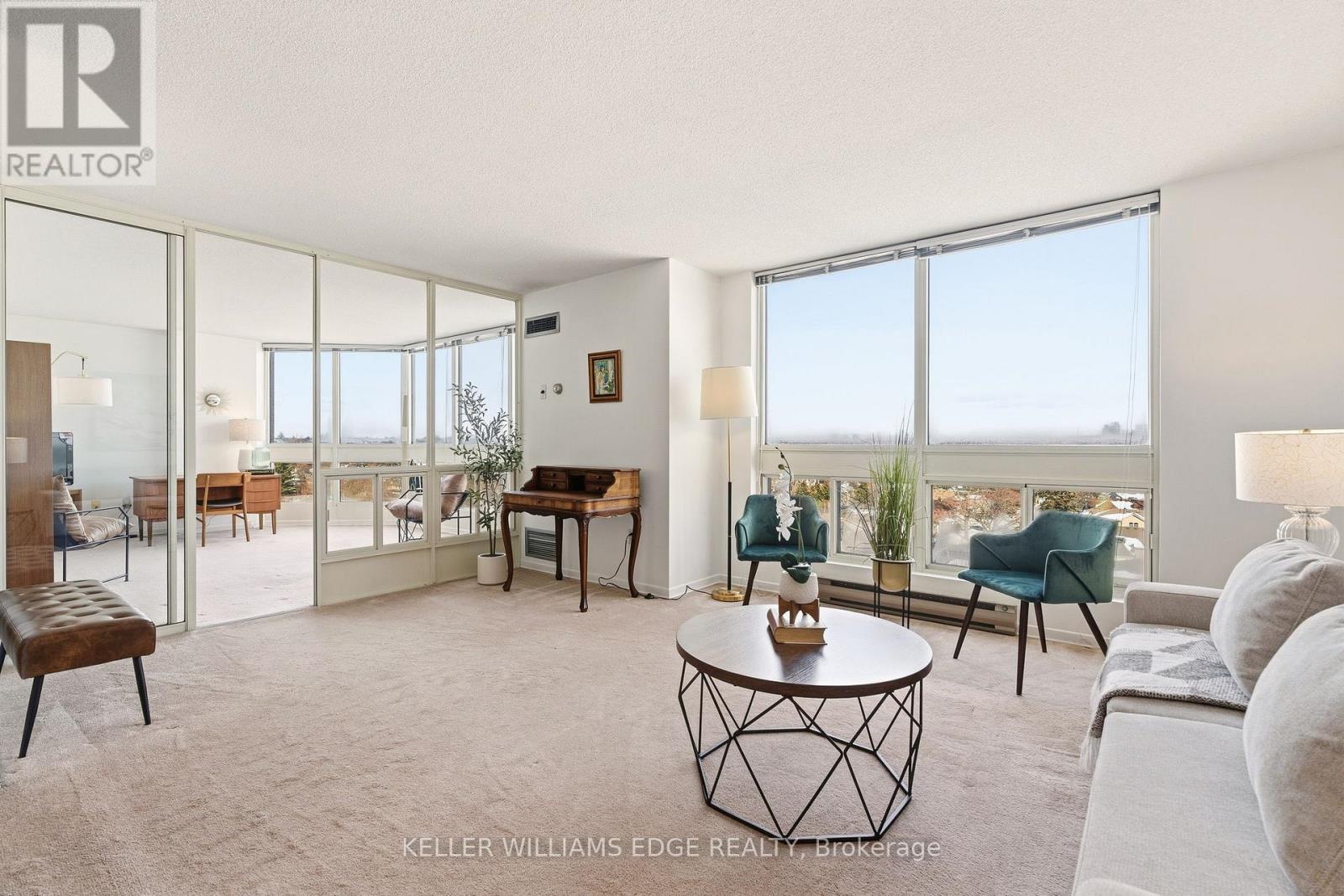 1102 - 5 KENNETH AVENUE, Toronto, Ontario