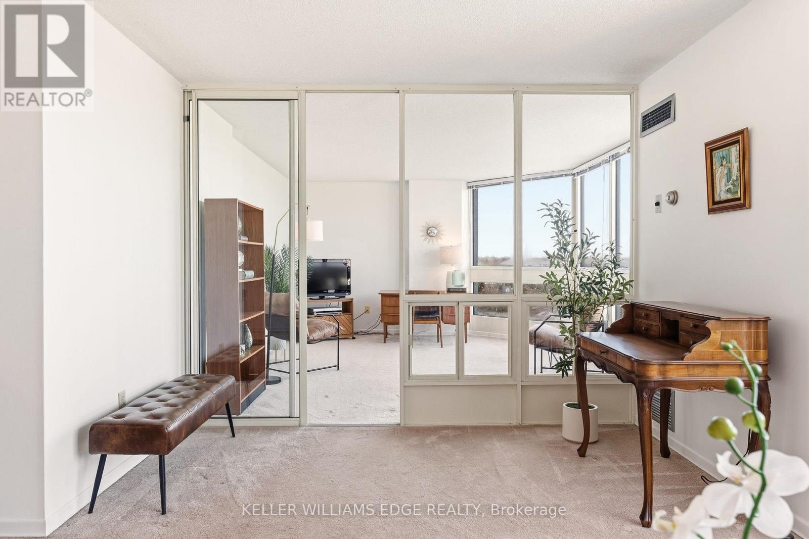 1102 - 5 Kenneth Avenue, Toronto, Ontario  M2N 6M7 - Photo 5 - C12818456