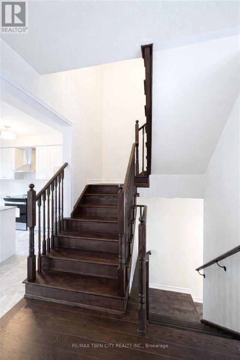 61 Douet Lane, Ajax, Ontario  L1Z 0V4 - Photo 11 - E12818254