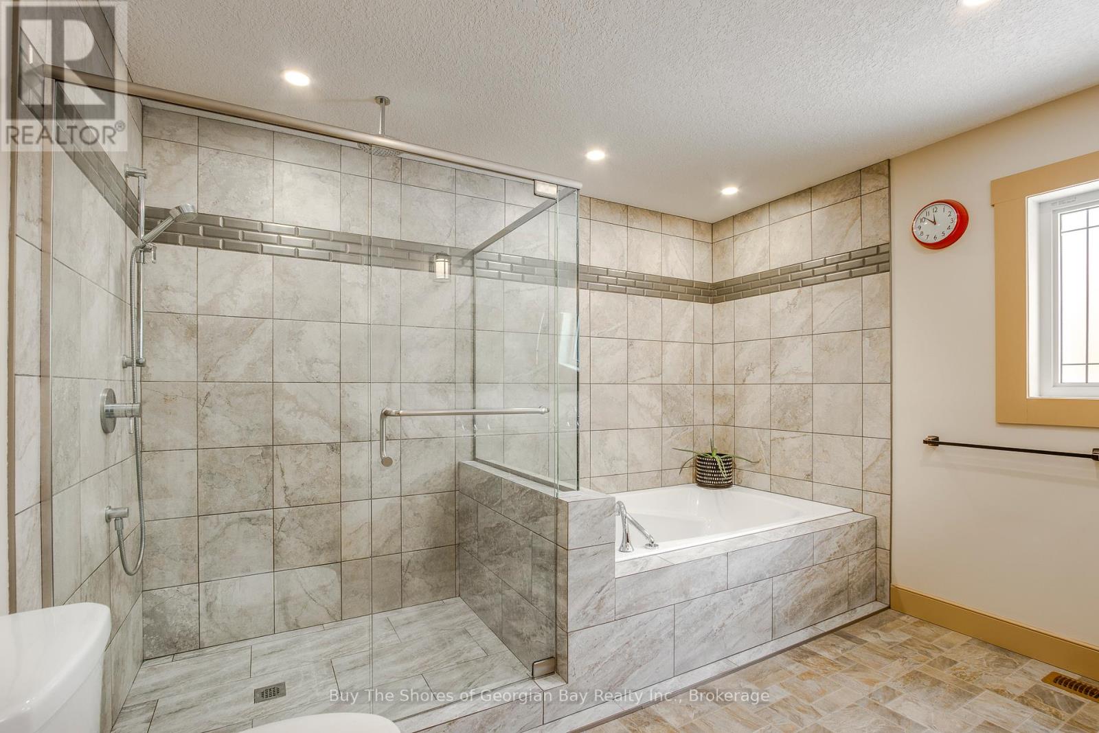 399 Dawson's Side Road, Tiny, Ontario  L0K 2T0 - Photo 17 - S12412400