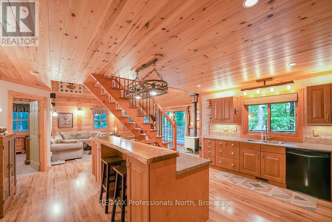 2272 Minnicock Lake Road, Highlands East, Ontario  K0M 1S0 - Photo 13 - X11960909