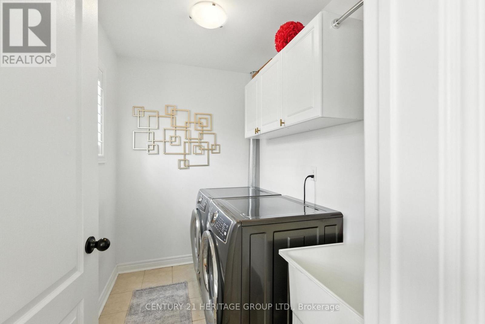 106 Laurendale Avenue, Georgina, Ontario  L4P 4E8 - Photo 20 - N12818302