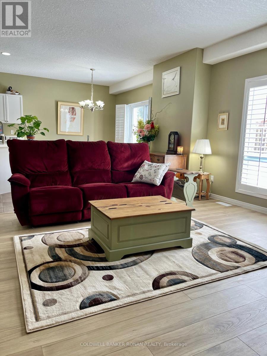 22 Chantler Road, New Tecumseth, Ontario  L9R 2E1 - Photo 11 - N12818308