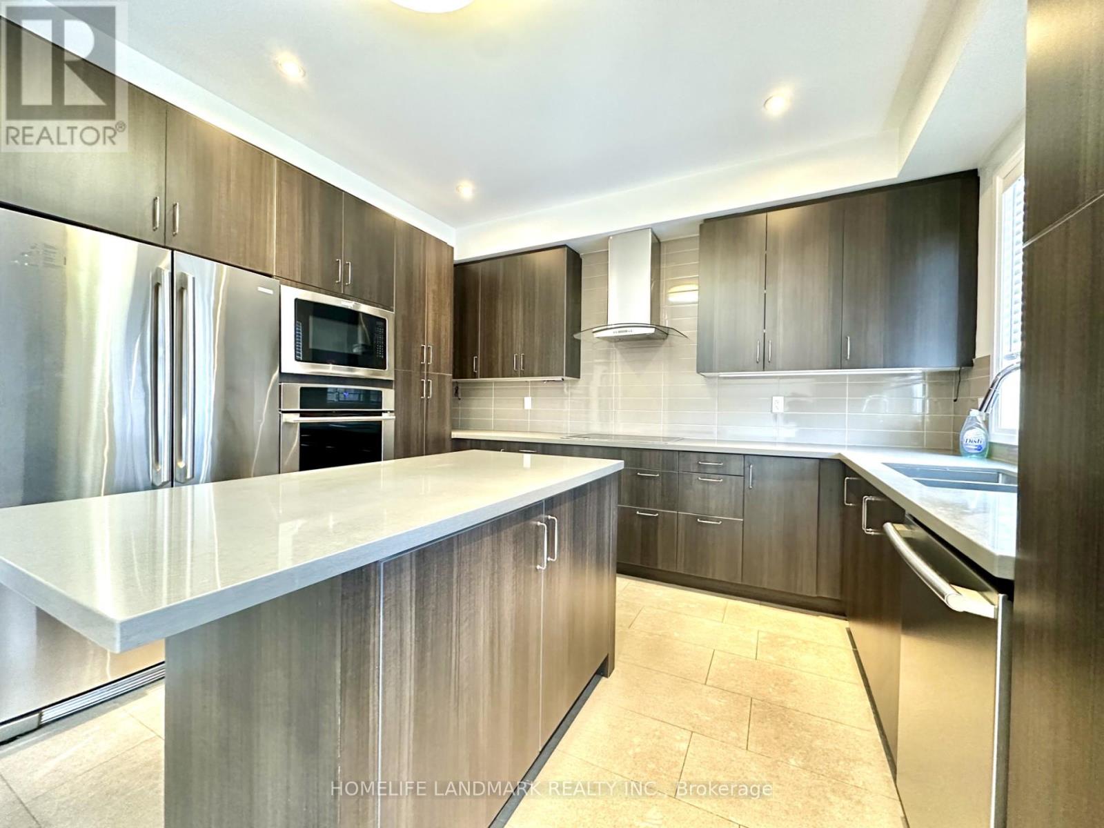 87 Village Parkway, Markham, Ontario  L3R 4Z7 - Photo 6 - N12818364