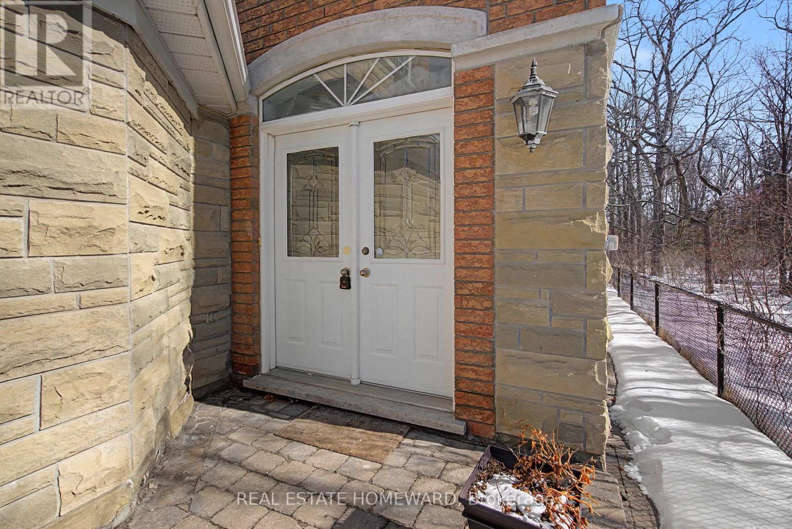 173 Forestwood Street, Richmond Hill, Ontario  L4S 1Y3 - Photo 3 - N12818422