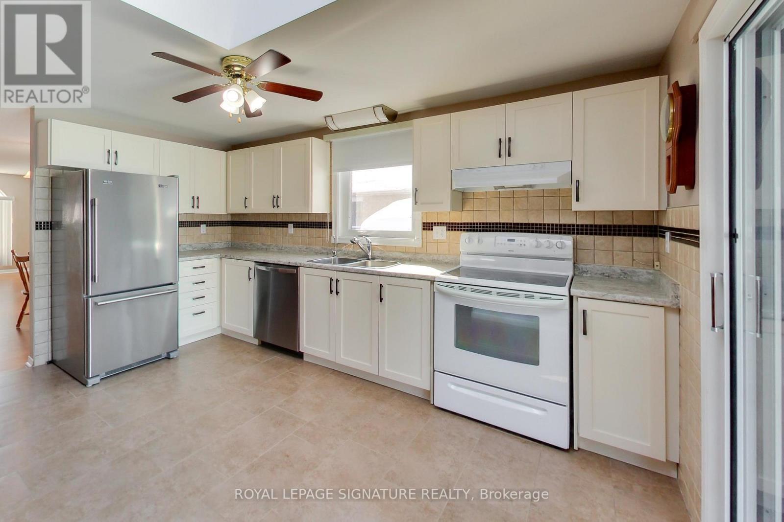 110 Hanmer Street W, Barrie, Ontario  L4N 7T6 - Photo 12 - S12818300