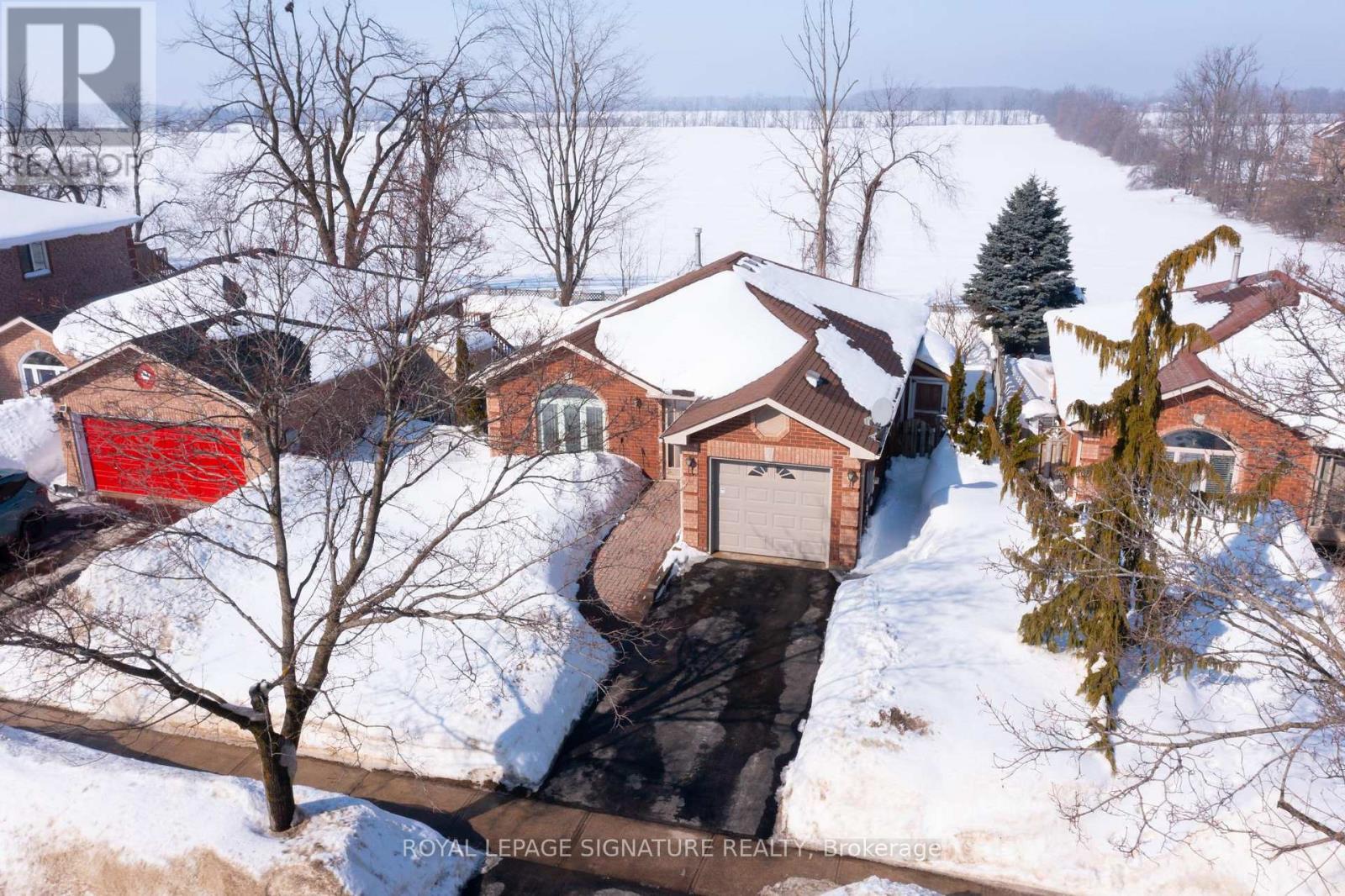 110 Hanmer Street W, Barrie, Ontario  L4N 7T6 - Photo 2 - S12818300