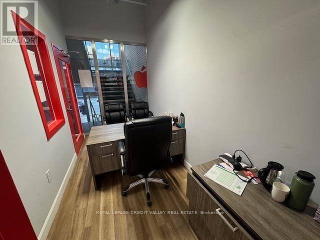 6 George Street, Brampton, Ontario  L6Y 1P1 - Photo 8 - W12803728