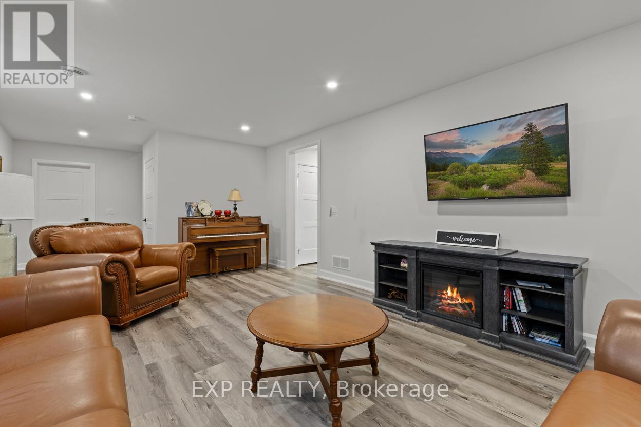 3919 Mitchell Crescent, Fort Erie, Ontario  L0S 1S0 - Photo 32 - X12815022