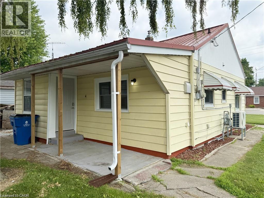 20 Mcnaughton Avenue, Wallaceburg, Ontario  N8A 1R8 - Photo 15 - 40807276