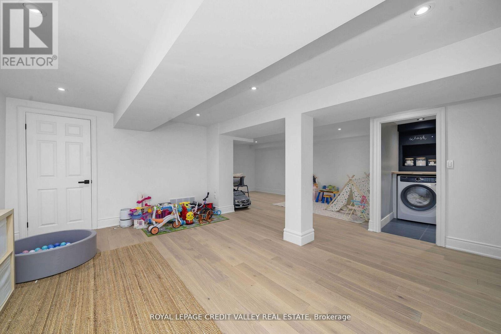 47 Larry Street, Caledon, Ontario  L7C 1K8 - Photo 33 - W12818236